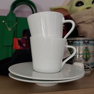 2 nespresso espresso mugs + saucer